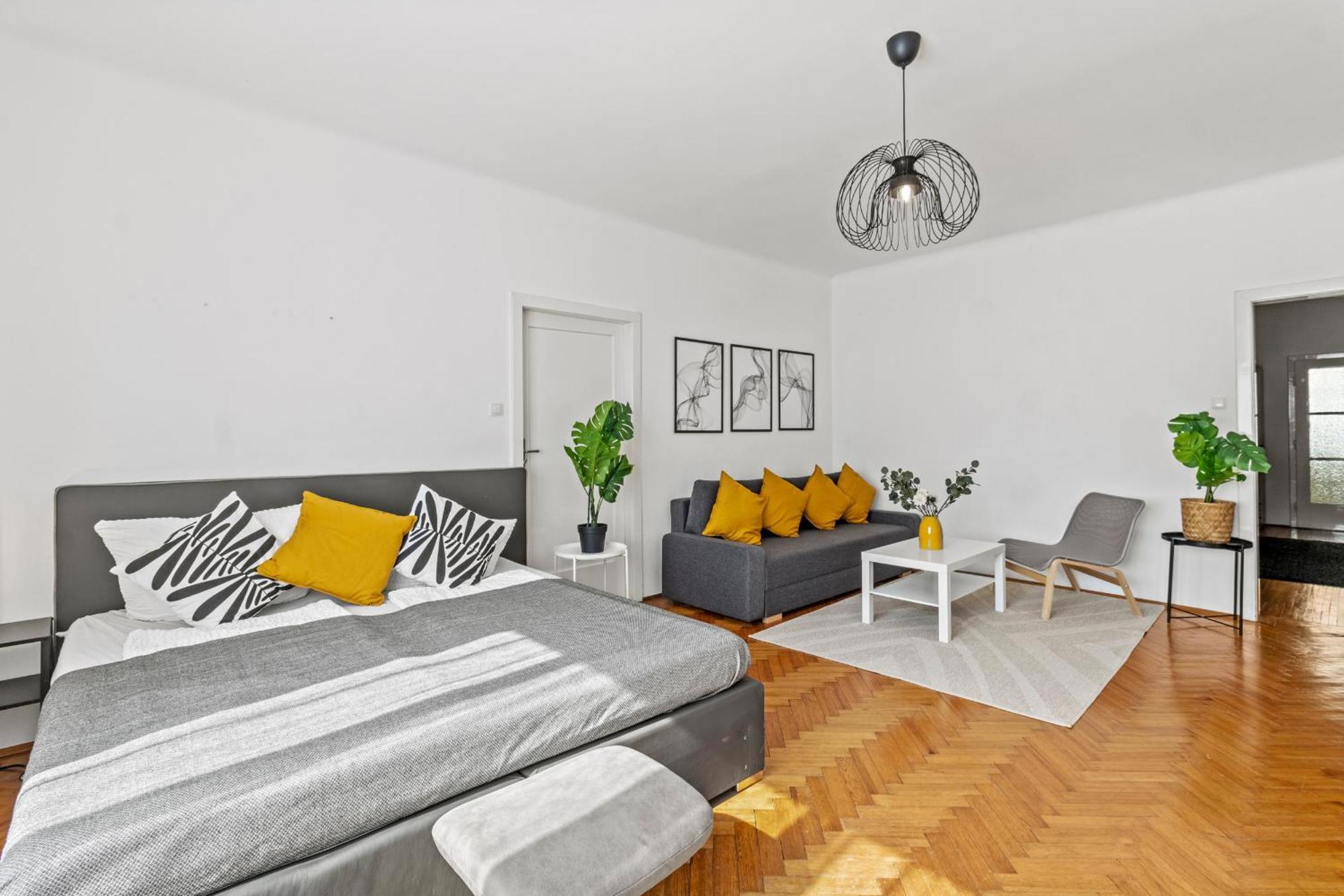 4-br-apartment For Up To 12 People Apartment Wien